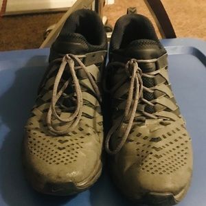 Nike men shoes size 13